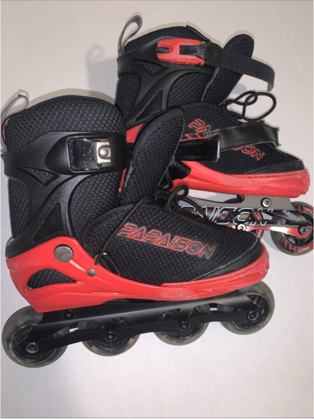 Papaison Light-Up Adjustable Inline Skates Youth/kids Size Medium 1-4, Black/Red